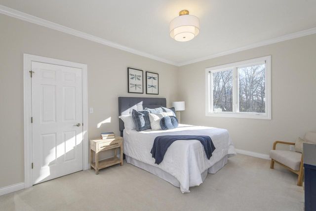 W305N2808 Foxwood COURT, Pewaukee, WI 53072