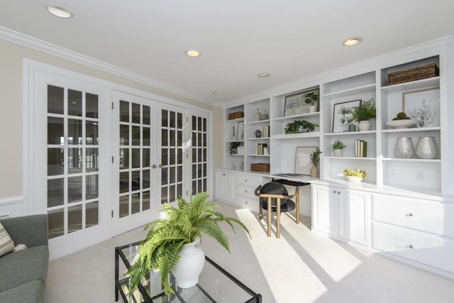 W305N2808 Foxwood COURT, Pewaukee, WI 53072