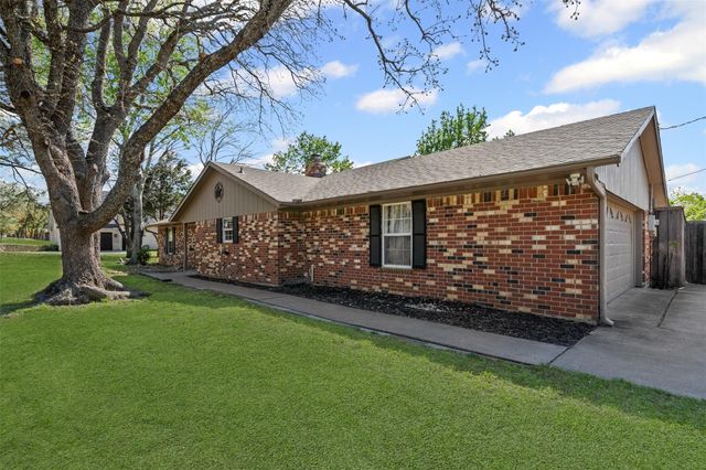 1101 Hillside Drive, Keller, TX 76248
