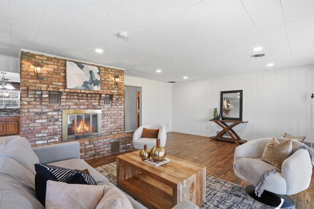 1101 Hillside Drive, Keller, TX 76248