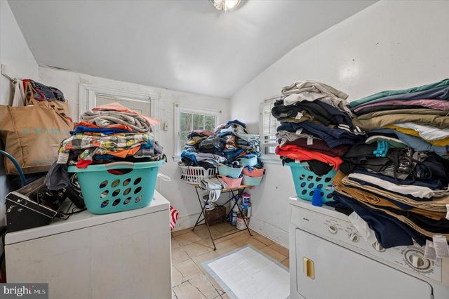 6813 N 7TH ST, Philadelphia, PA 19126