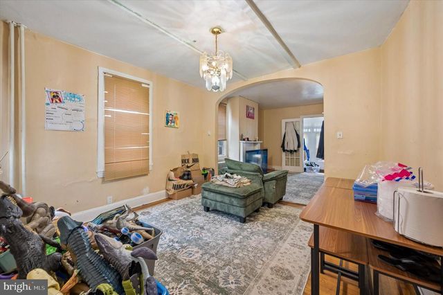 6813 N 7TH ST, Philadelphia, PA 19126