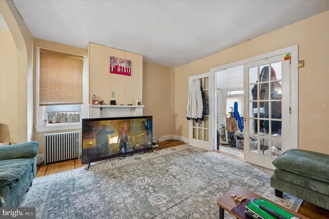 6813 N 7TH ST, Philadelphia, PA 19126