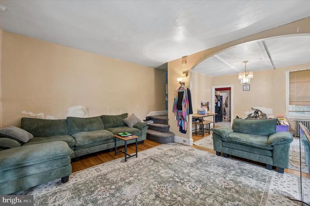 6813 N 7TH ST, Philadelphia, PA 19126