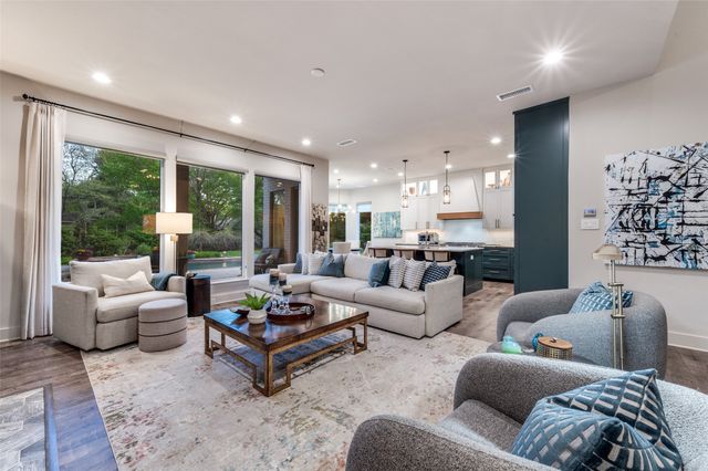 4 Savannah Court, Frisco, TX 75034