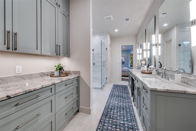 4 Savannah Court, Frisco, TX 75034