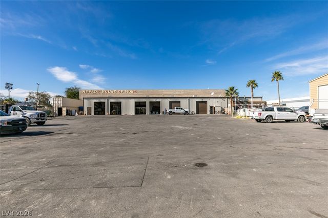1113 Sharp Circle, North Las Vegas, NV 89030