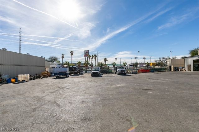 1113 Sharp Circle, North Las Vegas, NV 89030