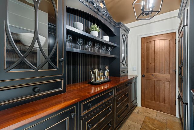 15 Cross Highway, Westport, CT 06880