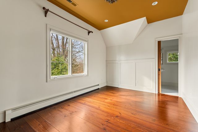 15 Cross Highway, Westport, CT 06880