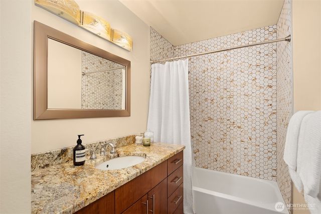 7756 58th Avenue NE, Seattle, WA 98115