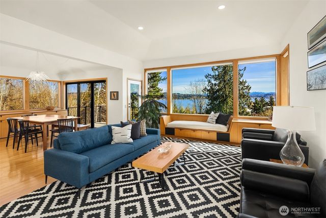 7756 58th Avenue NE, Seattle, WA 98115