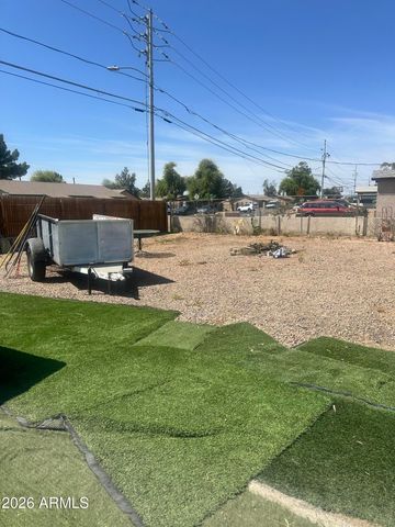 5120 W OCOTILLO Road, Glendale, AZ 85301