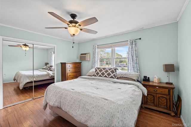 328 1st Avenue, Lindenhurst, NY 11757