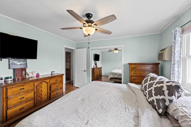 328 1st Avenue, Lindenhurst, NY 11757