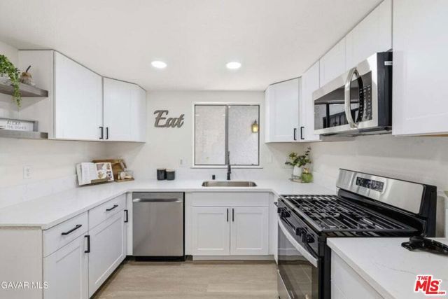 45102 Camolin Avenue, Lancaster, CA 93534