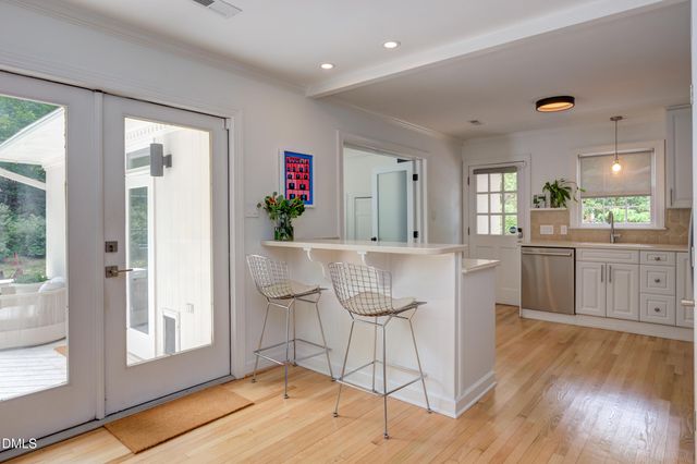 809 Tinkerbell Road, Chapel Hill, NC 27517