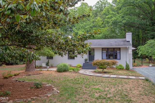 809 Tinkerbell Road, Chapel Hill, NC 27517