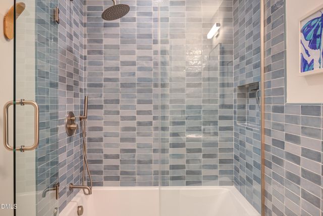809 Tinkerbell Road, Chapel Hill, NC 27517