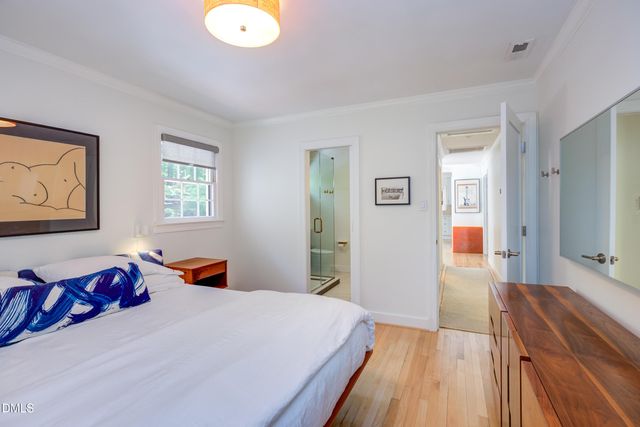 809 Tinkerbell Road, Chapel Hill, NC 27517
