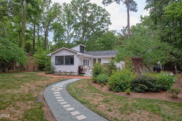 809 Tinkerbell Road, Chapel Hill, NC 27517