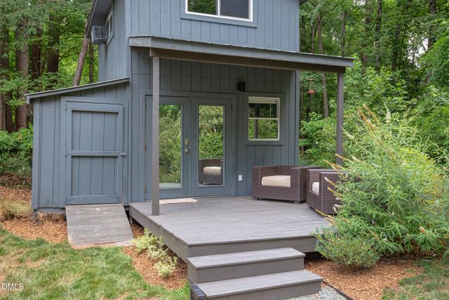 809 Tinkerbell Road, Chapel Hill, NC 27517