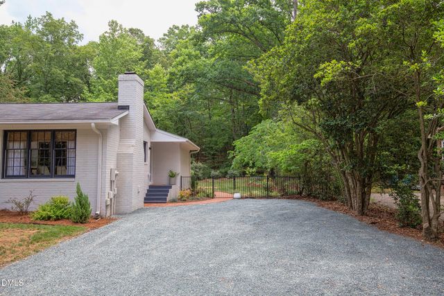 809 Tinkerbell Road, Chapel Hill, NC 27517