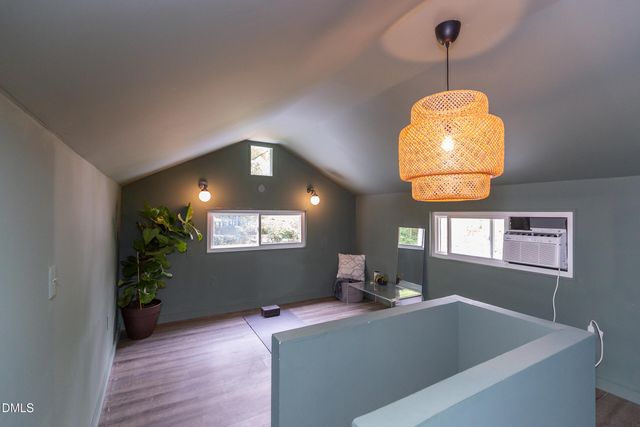 809 Tinkerbell Road, Chapel Hill, NC 27517