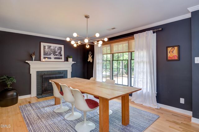809 Tinkerbell Road, Chapel Hill, NC 27517
