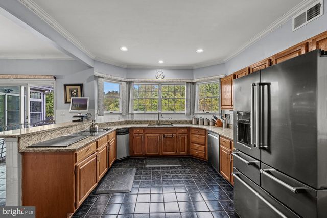 8 DEEP POWDER CT, Woodstock, MD 21163