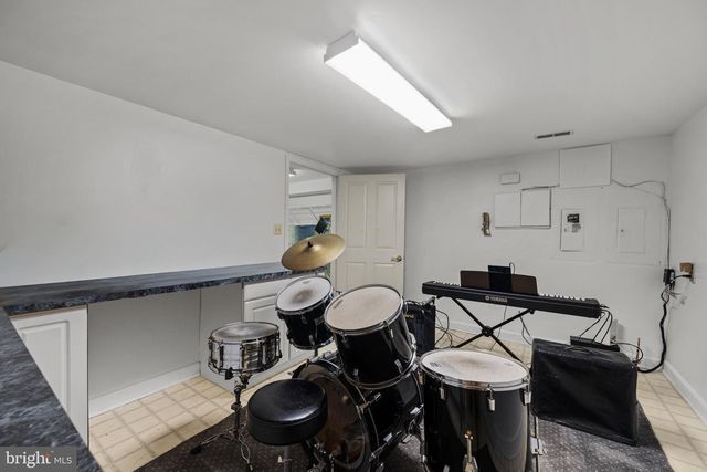 8 DEEP POWDER CT, Woodstock, MD 21163