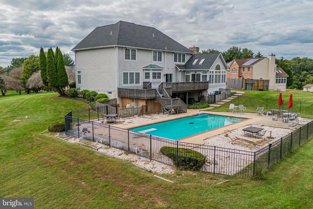 8 DEEP POWDER CT, Woodstock, MD 21163