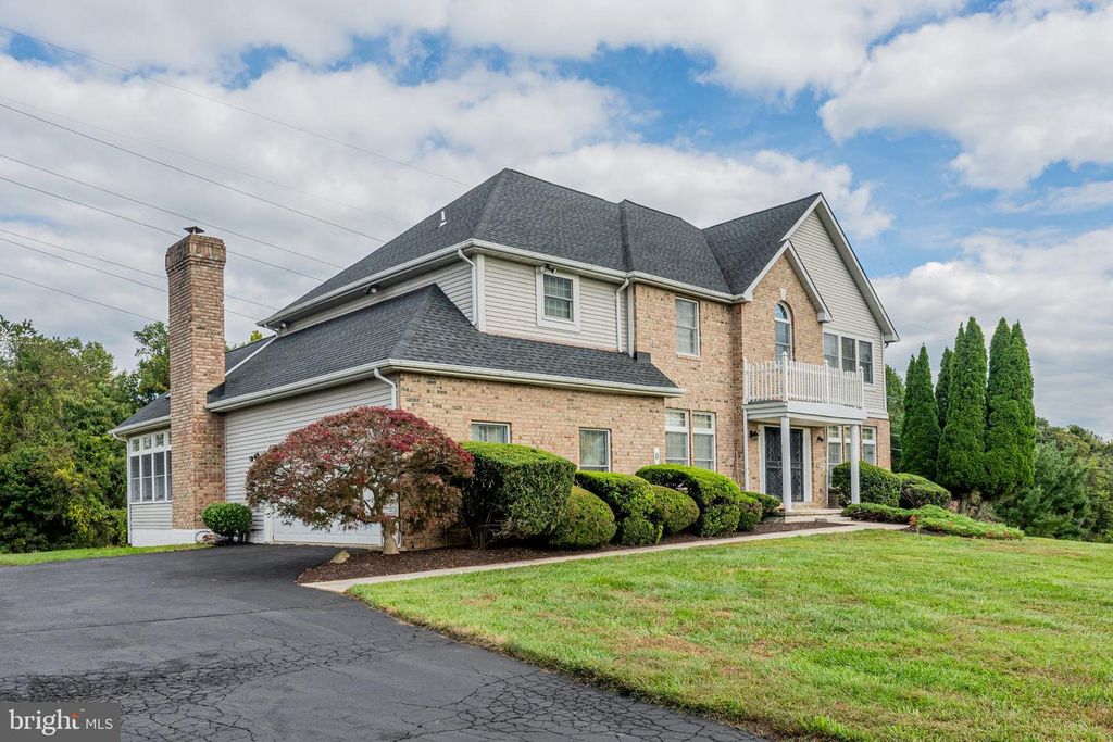 8 DEEP POWDER CT, Woodstock, MD 21163