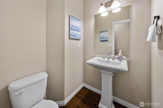 1528 211th Place NE, Sammamish, WA 98074