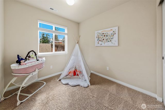 1528 211th Place NE, Sammamish, WA 98074