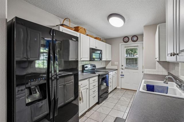 1274 N PALMETTO CIRCLE, Eustis, FL 32726