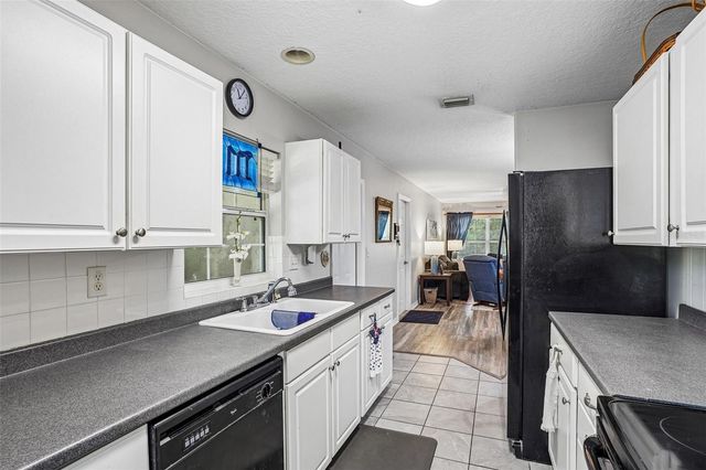 1274 N PALMETTO CIRCLE, Eustis, FL 32726