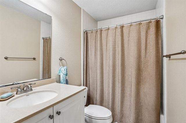 1274 N PALMETTO CIRCLE, Eustis, FL 32726