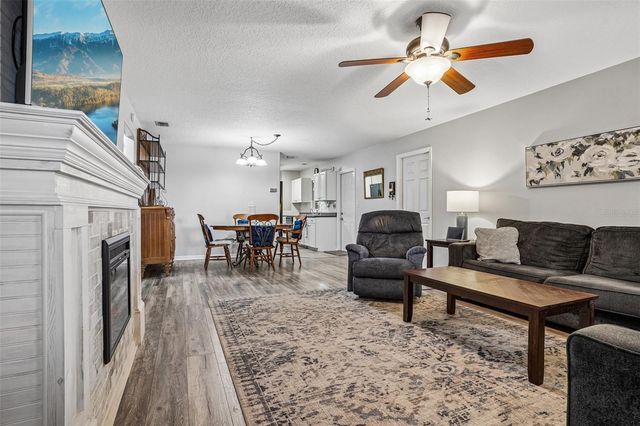 1274 N PALMETTO CIRCLE, Eustis, FL 32726