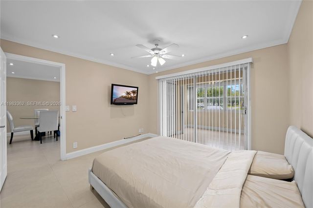 329 SE 3rd St 103S, Hallandale Beach, FL 33009