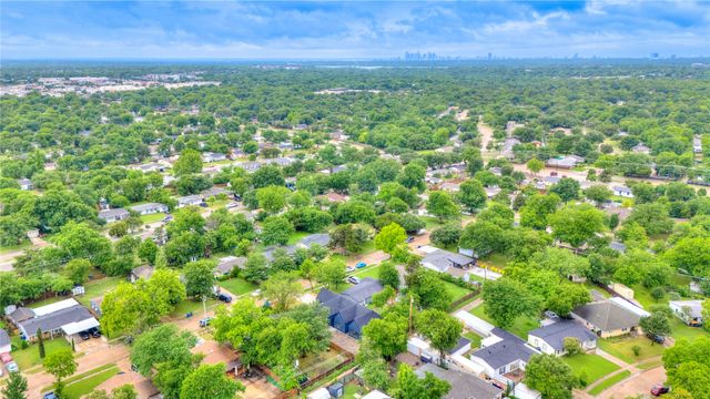 11535 Strand Street, Dallas, TX 75218