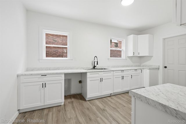 2509 Gladstone Street, Detroit, MI 48206