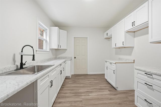 2509 Gladstone Street, Detroit, MI 48206