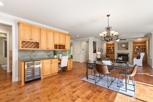 14809 NE 63rd Court, Redmond, WA 98052