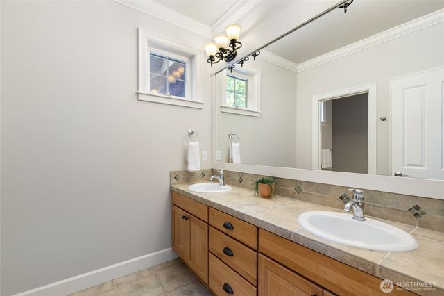 14809 NE 63rd Court, Redmond, WA 98052