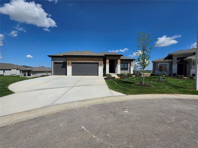 11275 S Gleason Road, Olathe, KS 66061