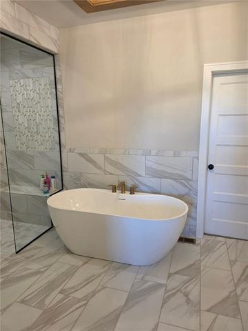 11275 S Gleason Road, Olathe, KS 66061