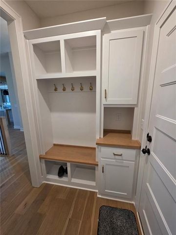 11275 S Gleason Road, Olathe, KS 66061