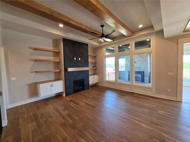 11275 S Gleason Road, Olathe, KS 66061