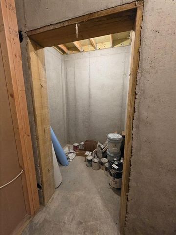 11275 S Gleason Road, Olathe, KS 66061